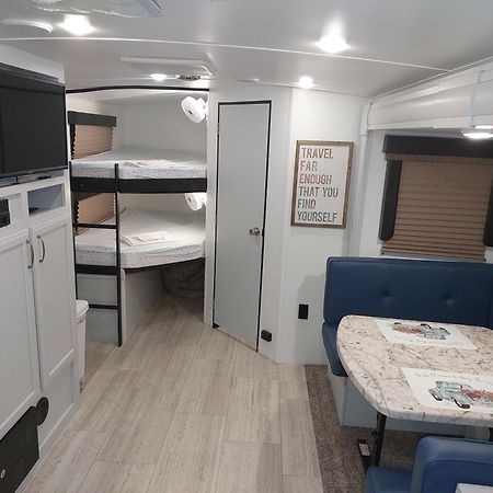The Torres' Camper Experience! Leilighet Tampa Eksteriør bilde